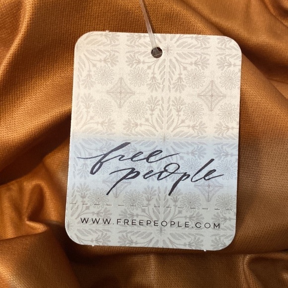 FREE People Ride Along Ruched Crop Tank NWT - Picture 7 of 11